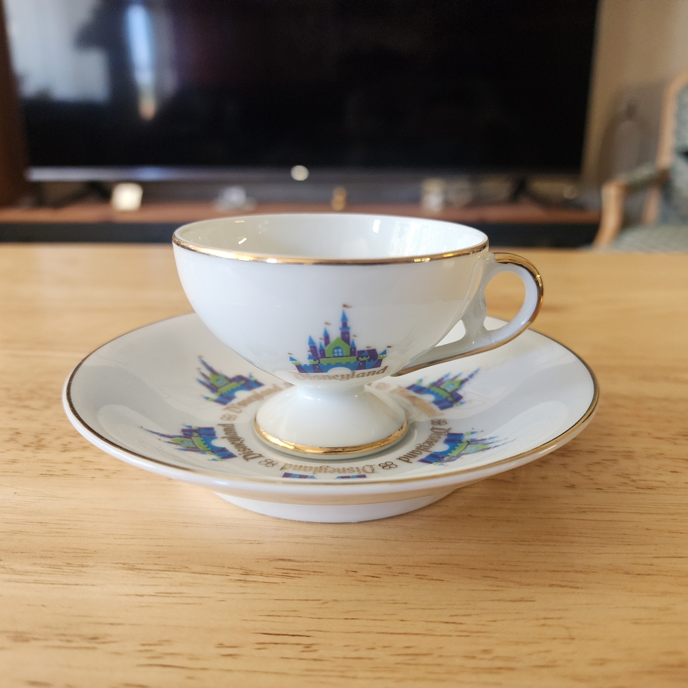Elegant White and Gold Teacup and Saucer Set